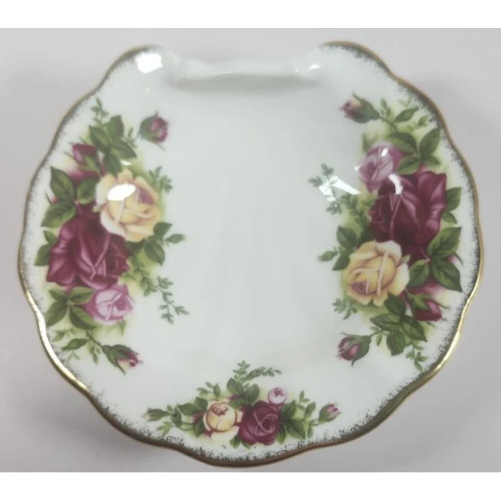 Royal Albert Old Country Roses Shell Tray 4.75x4.25